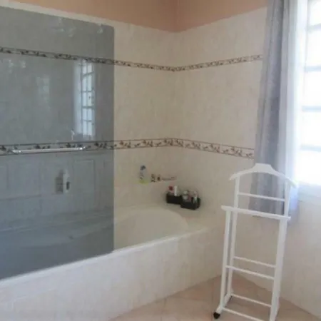 House Sur Gironde Magnifique Maison Avec Piscine Privee Proche Plage Holiday home