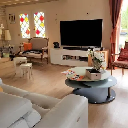 House Sur Gironde Magnifique Maison Avec Piscine Privee Proche Plage Holiday home *