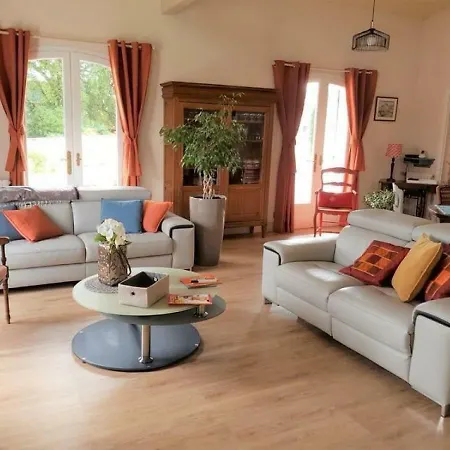Holiday home House Sur Gironde Magnifique Maison Avec Piscine Privee Proche Plage *